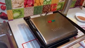 Как приготовить горячие бутерброды с говяжьей котлетой на электрогриле