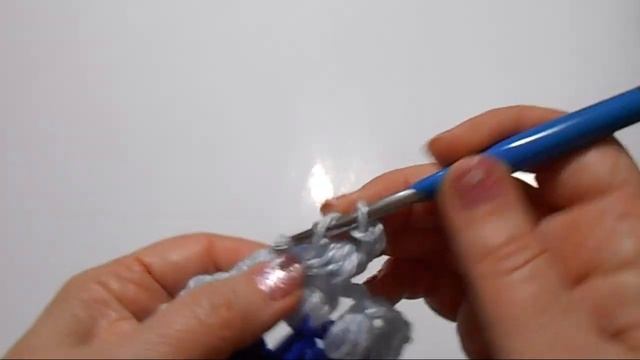 КРУГЛАЯ САЛФЕТКА в зимних тонах