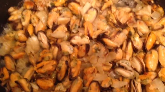 Мидии в сливочно -чесночном соусе.Вкуснятина смотреть онлайн