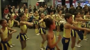 Танец Ай лайкет мувет мувет