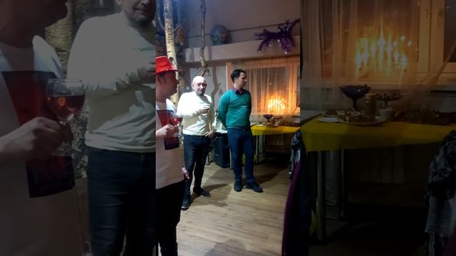 Друг наш Слава Поляков ! (Главный реж. Нац. театра Карелии-тем , кто не в курсе.😊 смотреть онлайн