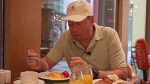 Завтрак со Слуцким