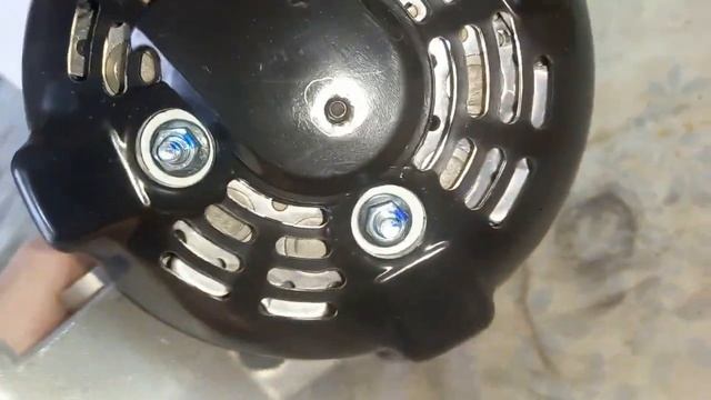 Замена генератора DENSO на KRAUF Форд Фокус 2 1,8 бензин с двигателем QQDB смотреть онлайн