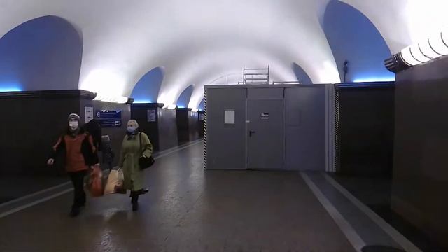 Станция метро "ПЛОЩАДЬ ЛЕНИНА", ПЕТЕРБУРГ смотреть онлайн
