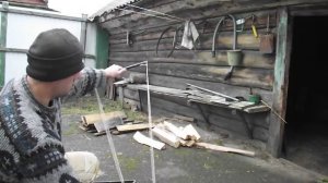 Удобный способ переноски дров