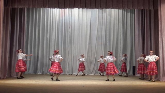 Народный хореографический ансамбль "Россияночка", "Орловская матаня"