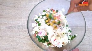 Крабовый салат  с редисом / Что приготовить из редиски
