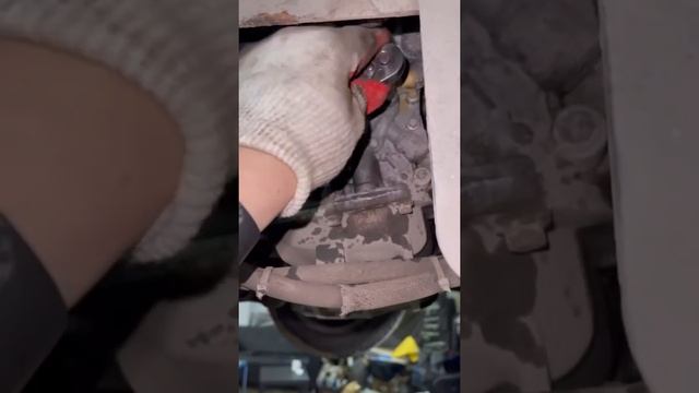 Форд Фиеста. Замена ремня ГРМ. смотреть онлайн