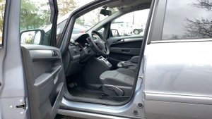 Опель Зафира 7 мест. 2011 год. Только после большого ТО