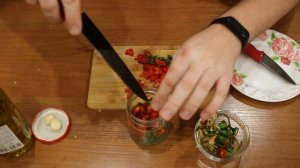 Острый перец чили в оливковом масле