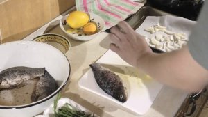 Карась запечённый в духовке.