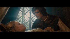 Поцелуй Филиппа и Авроры — Малефисента, 2014
