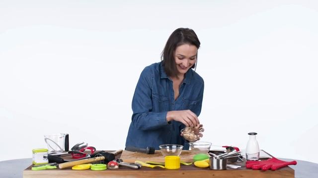 50 Человек Пытаются Чистить Грибы | Кря-Кря смотреть онлайн