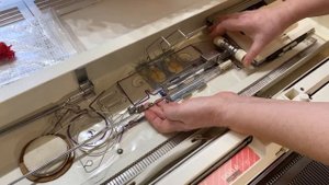 Распаковка и установка вязальной машины Brother KH-893