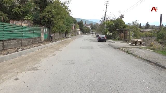 Президент ознакомился с ходом ремонтных работ в Сухуме смотреть онлайн