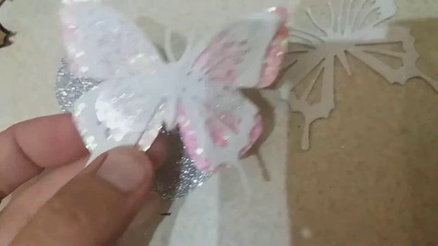 как сделать бабочку резиночку из фоамирана и екокожи и бабочек! красиво и просто! смотреть онлайн