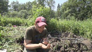 Тяжелые условия шурфа. Находки старого фундамента 1 Серия.