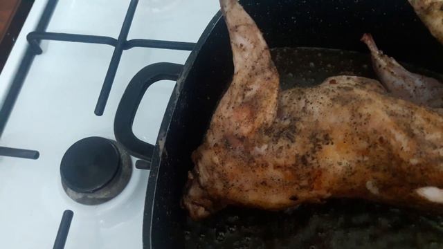 Кролик тушеный в духовке. Готовим кролика.