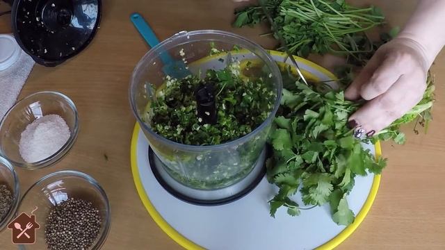 ЗЕЛЕНАЯ АДЖИКА очень ПРОСТОЙ и ОСТРЫЙ РЕЦЕПТ