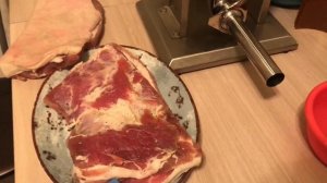 Колбасная Грудинка по рецепту Павла(ЕмКолбаски)