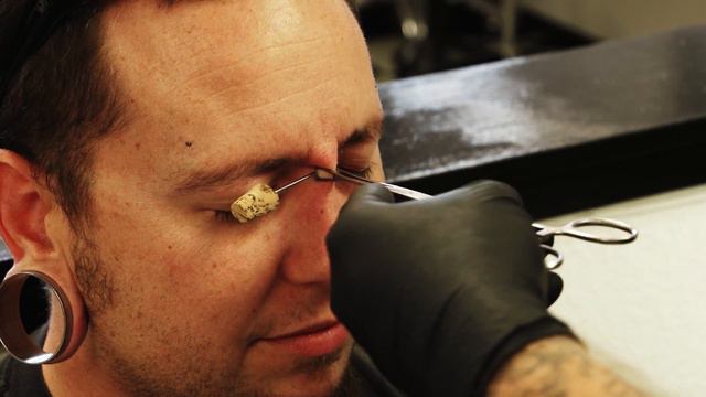 Tattoo Shop Commercial смотреть онлайн