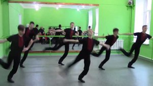 мужская комбинация на середине -Украина