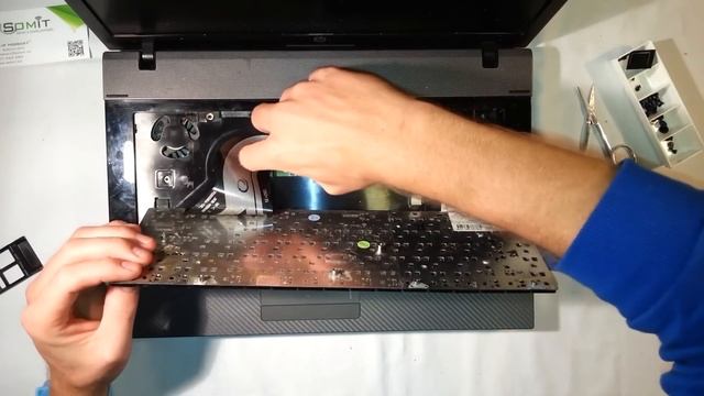 HP 625 - Disassembly and fan cleaning смотреть онлайн