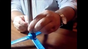 Как зафиксировать ножки у селфи палка+штатив