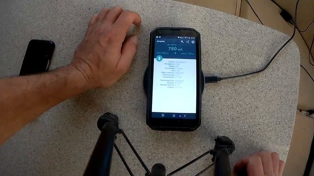 Беспроводная зарядка на любой смартфон