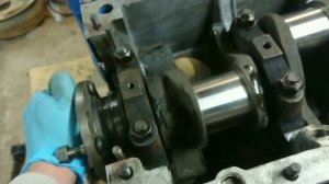 ремонт газ 3307 (капиталка) часть 3-сборка двигателя, доработка ручника, ремонт рамы, и по мелочи)