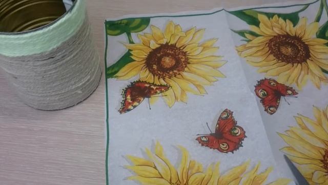 Декор жестяной банки. Декупаж жестяной банки.