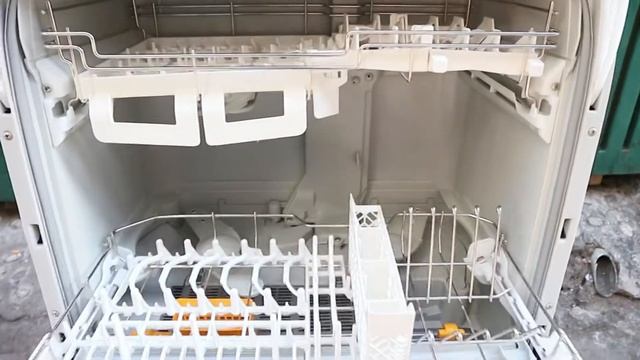 Máy rửa chén 6 bộ Panasonic NP-TR8-W nội địa Nhật 97% смотреть онлайн