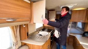 Обзор кемпера Swift Conqueror 630 с французской кроватью