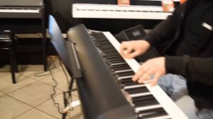 Обзор синтезатора Korg SV-1