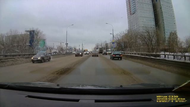 Пермь коммунальный мост через Каму зимой EMER210126 122754 смотреть онлайн