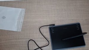 Распаковка графического планшета "Huion H430P"