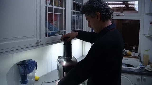 Mr Green's favourite juicer recipe смотреть онлайн