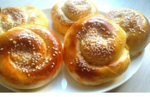 Слоёные улитки с творогом