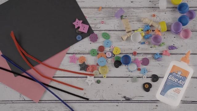 Make an Easy Cardboard Robot with Recycled Boxes | Family Math | PBS SoCal смотреть онлайн