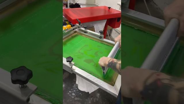 Что такое шелкография? #шелкография #silkscreen #screenprinting