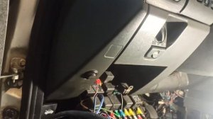 Ваз 2110,11,12 перегорает предохранитель левого борта габаритных огней, не горит