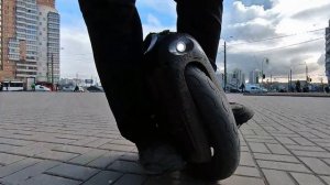 Поездка на работу на Моноколесе. Даже, когда нет настроения, колесо сильно выручает!