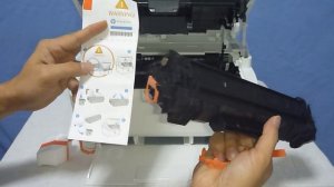 HP LaserJet Pro MFP M28w printer  | M29w :  Unbox, Load toner, Power on & Load paper