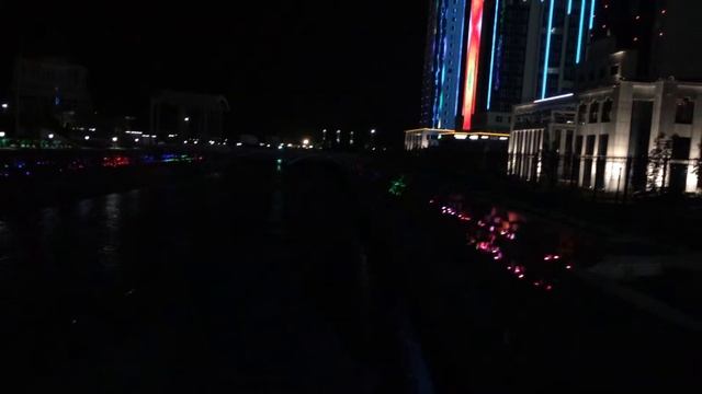 Город Грозный. Набережная Сунжи ночью