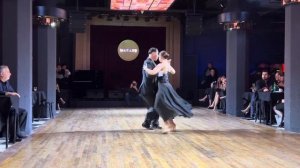 Suyay Quiroga y Jonny Carvajal 8/11/23