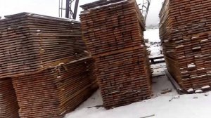 На Лесопилке Погрузка Пиломатериала с Пилорам - Грузим в Вагоны Доску и Брус