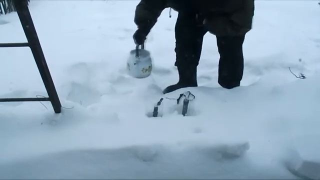 Краш тесты фонарей - День третий 2A (Thrunite Catapult V3 and EagleTac G25C2 Mark II) смотреть онлайн