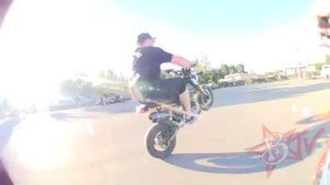 HONDA GROM MSX 125 Stunt Bike STUNTS Wheelies + 360 Stoppies AMAZING MSX125 Motorcycle TRICKS 2016