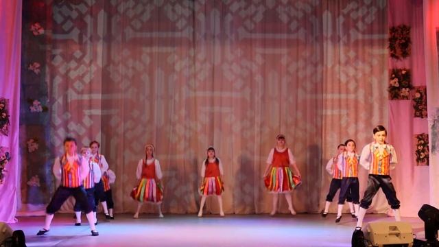 ТК "Юганочка" танец "Финская полька" 6-8 лет. Руководитель Е.В.Зотова смотреть онлайн