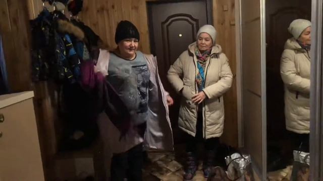 Приехали гости. Вся семья в сборе. Паримся в бане. Жизнь за городом. смотреть онлайн